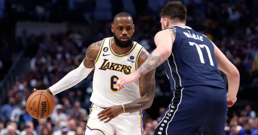 LeBron James provides injury update after big win: We'll monitor it, see how it feels