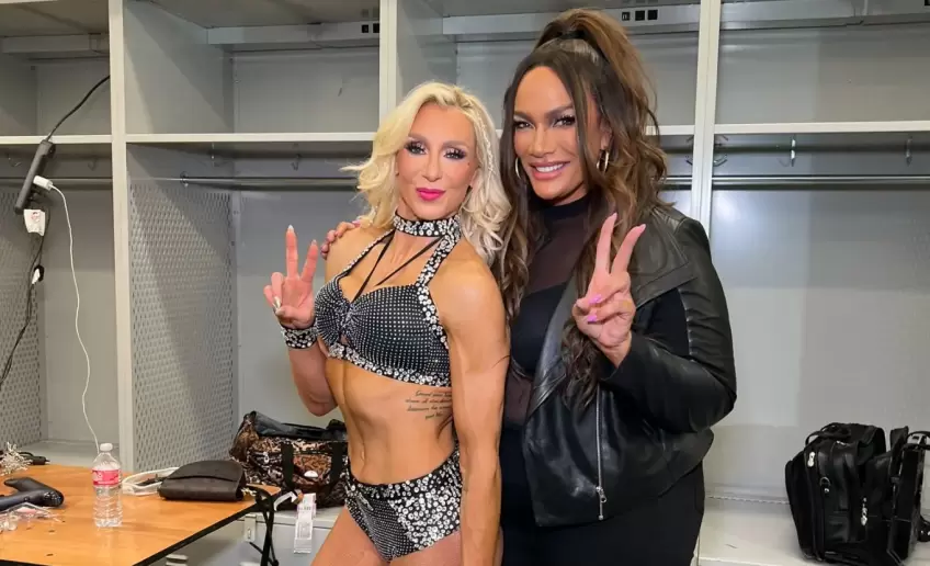 Nia Jax helped by Charlotte Flair: "Thanks to her I lost 20 kilos"