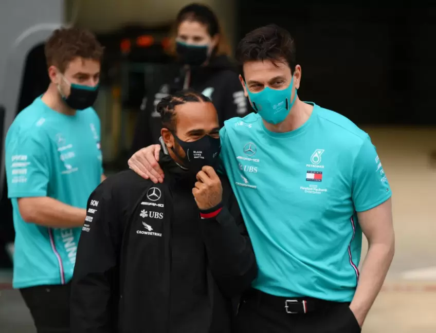 Lewis Hamilton and Toto Wolff explain what went wrong in Las Vegas