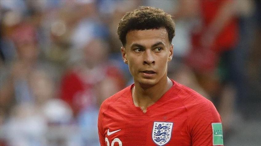 Dele Alli is leaving Tottenham due to disagreements with Mourinho
