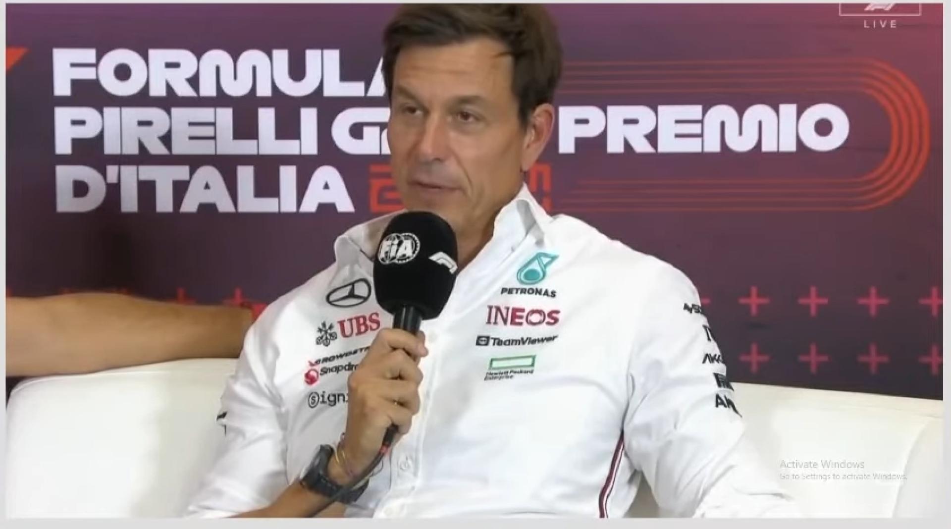 Ralf Schumacher urges Wolff to check Sainz contract