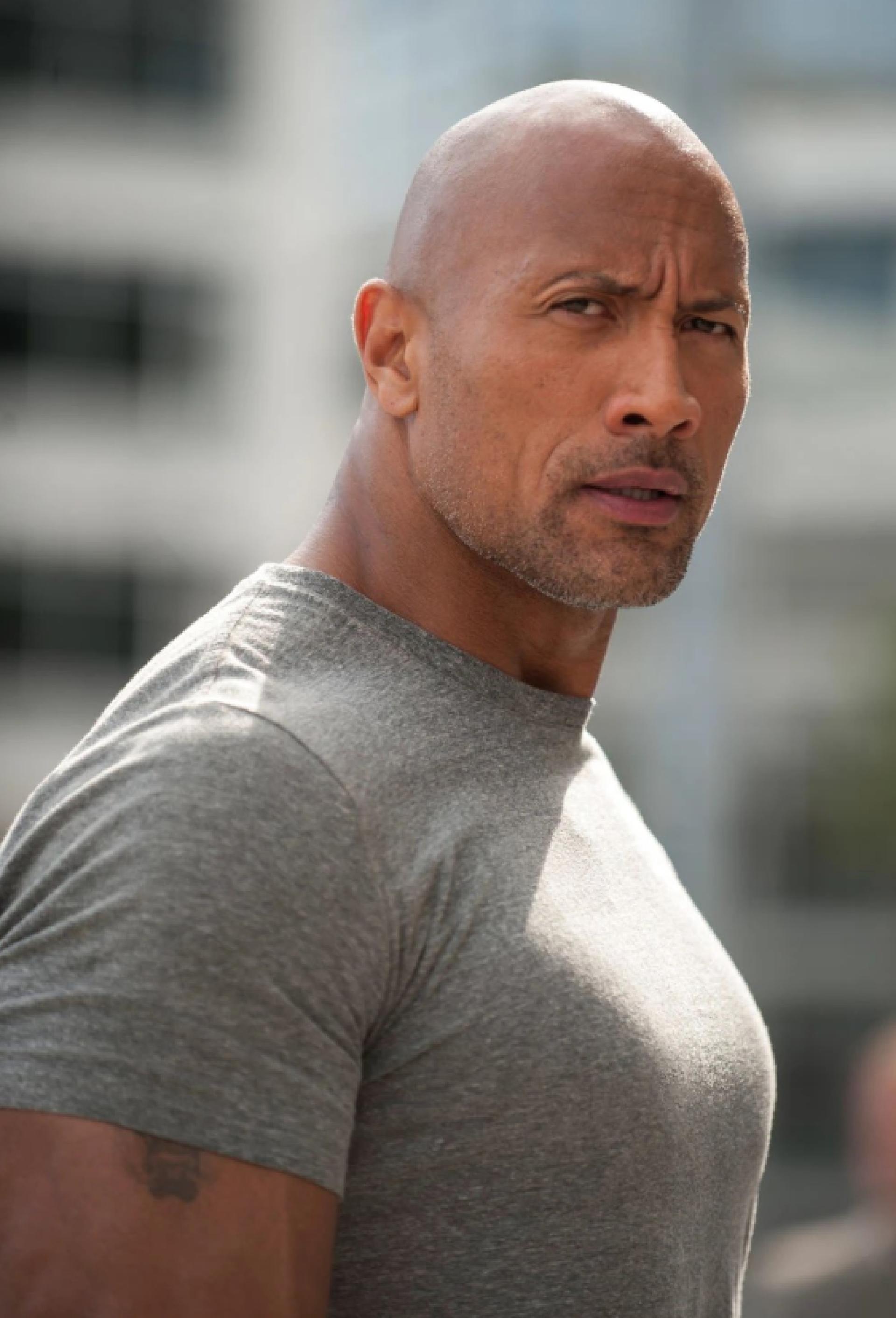 Dwayne Johnson transforms into MMA legend Mark Kerr in ‘The Smashing Machine’