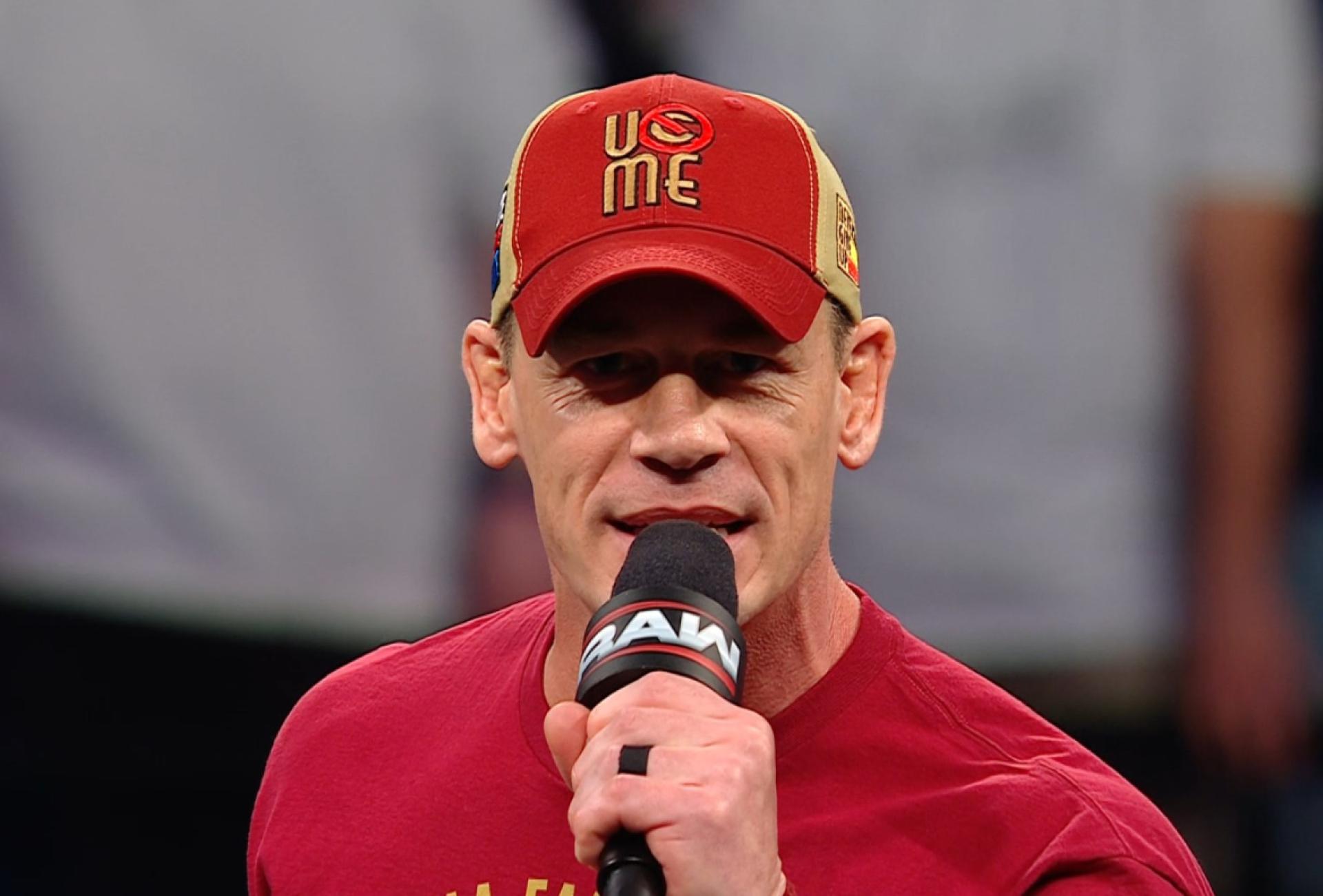 John Cena drinks pint of Guinness in one