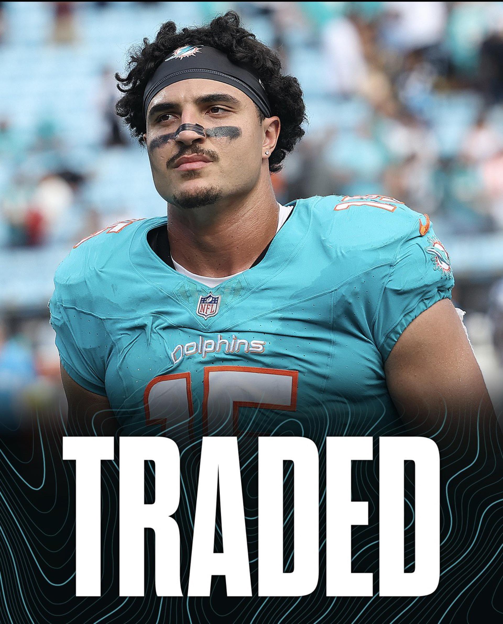 Eagles acquire Dolphins edge rusher Jaelan Phillips for 2026 third-round pick