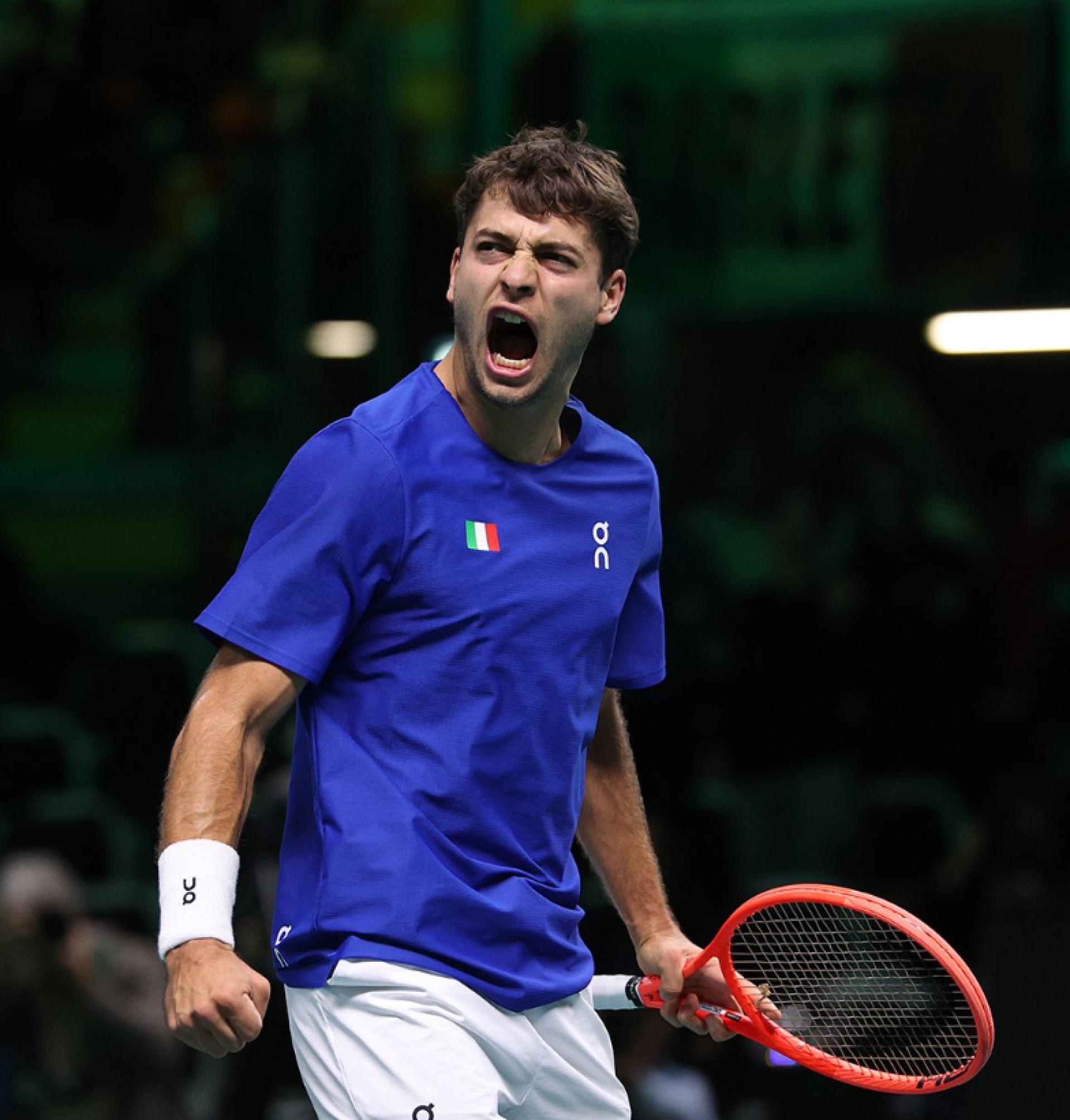 Italy reaches Davis Cup final