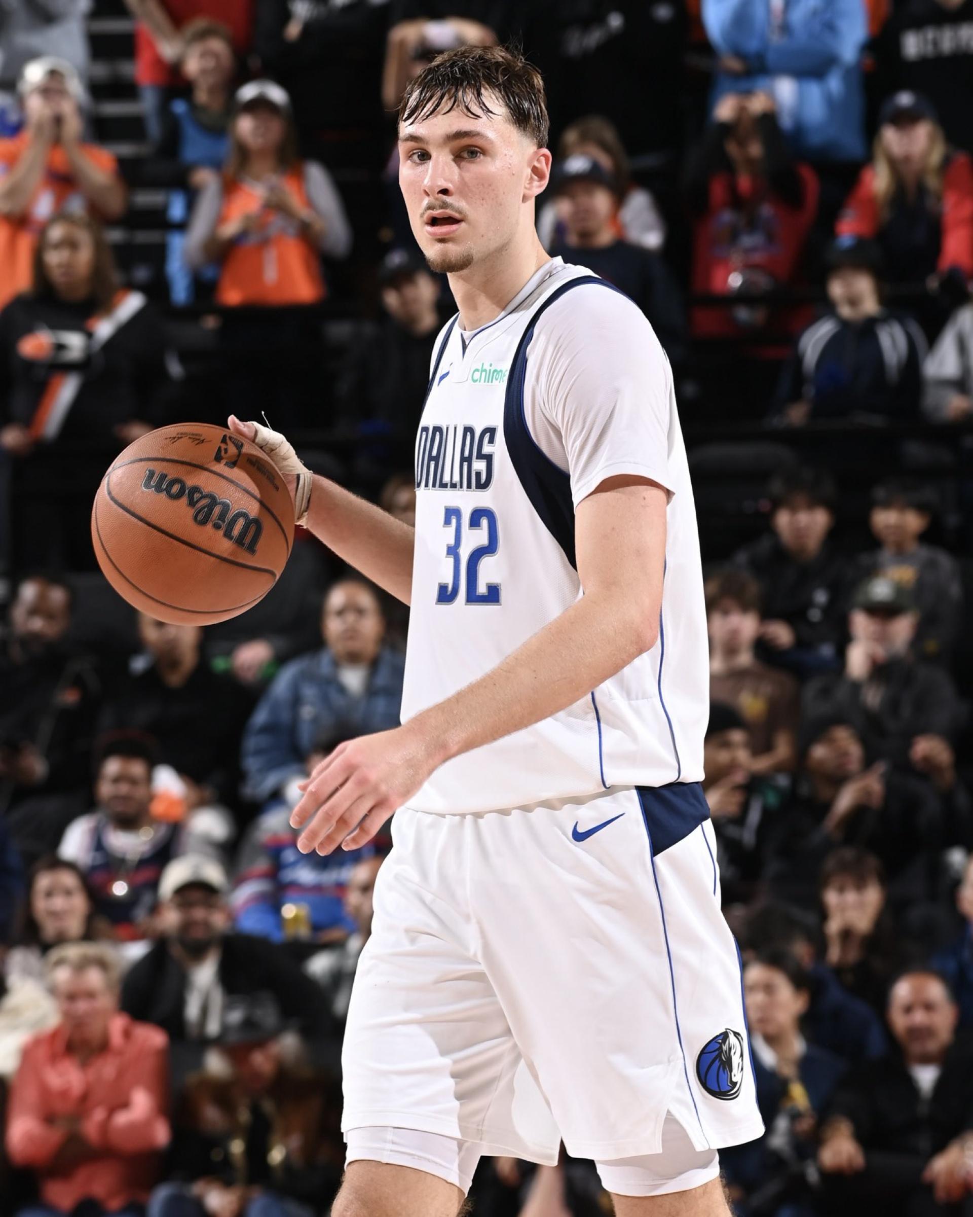 Cooper Flagg breaks 18 year old scoring mark as Mavericks edge Clippers in LA