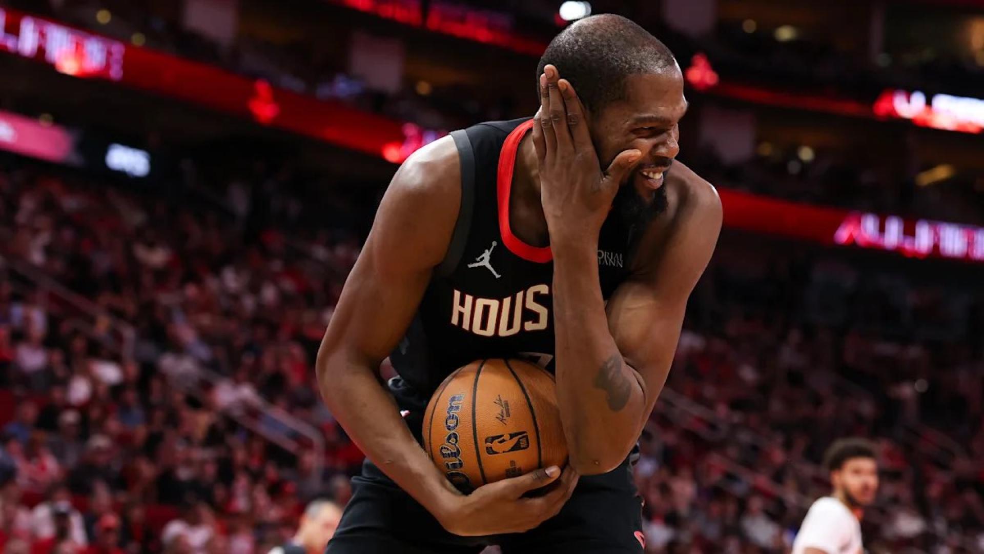 Durant sinks buzzer-beating 3 as Rockets beat Suns in Houston